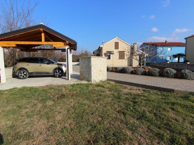 Holiday Home Suric Privlaka  Exterior foto